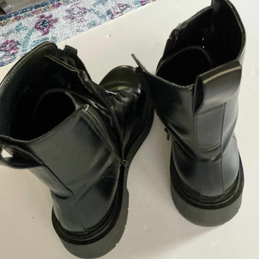 H&M Lug Sole Black Boots Size 8 - Picture 7 of 10